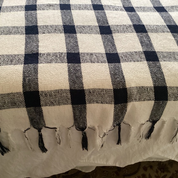 Pottery Barn Throws, pair navy and white check pattern 50 1/2” x62 1/2” - Picture 5 of 8